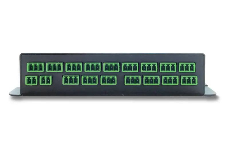 Monitoring system with 4 relay outputs and 12 signal inputs 4 potential-free relais outputs, 12 passive signal inlets, redundant power supply(PoE)